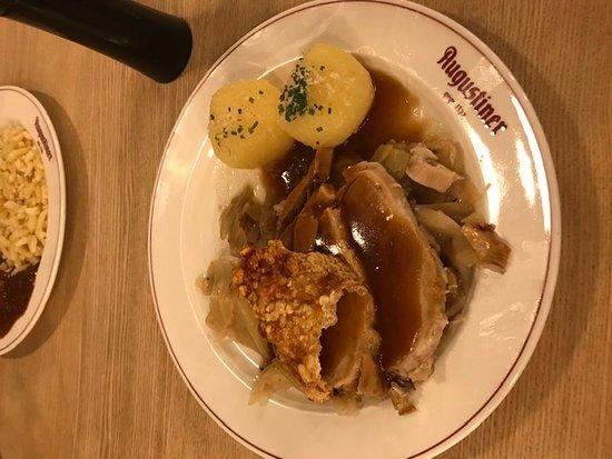 Yosemite Bug Rustic Mountain Resort